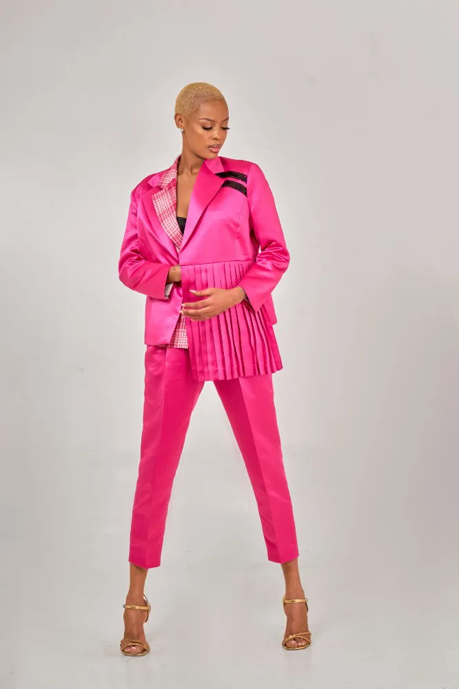 Lumina Vintage Ladies Luxurious Suit